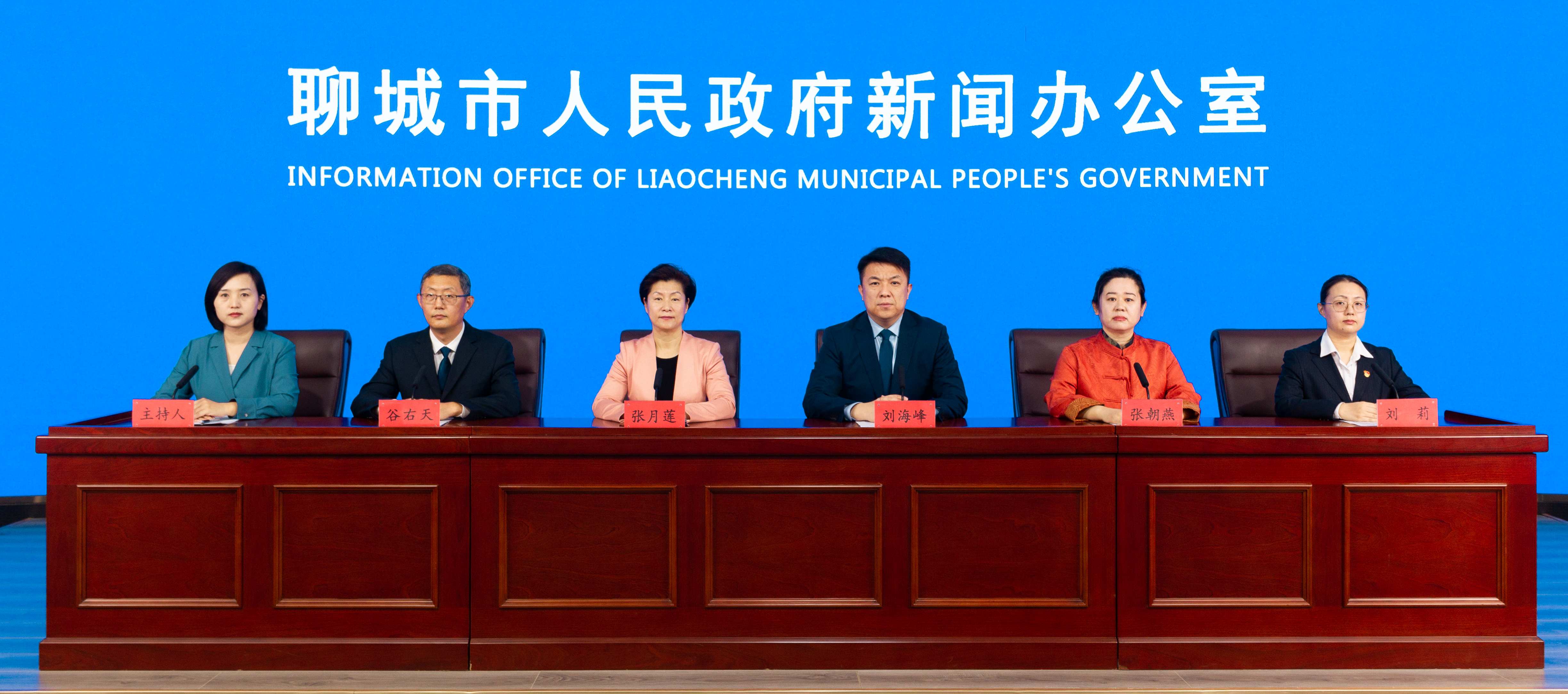 右侧图片