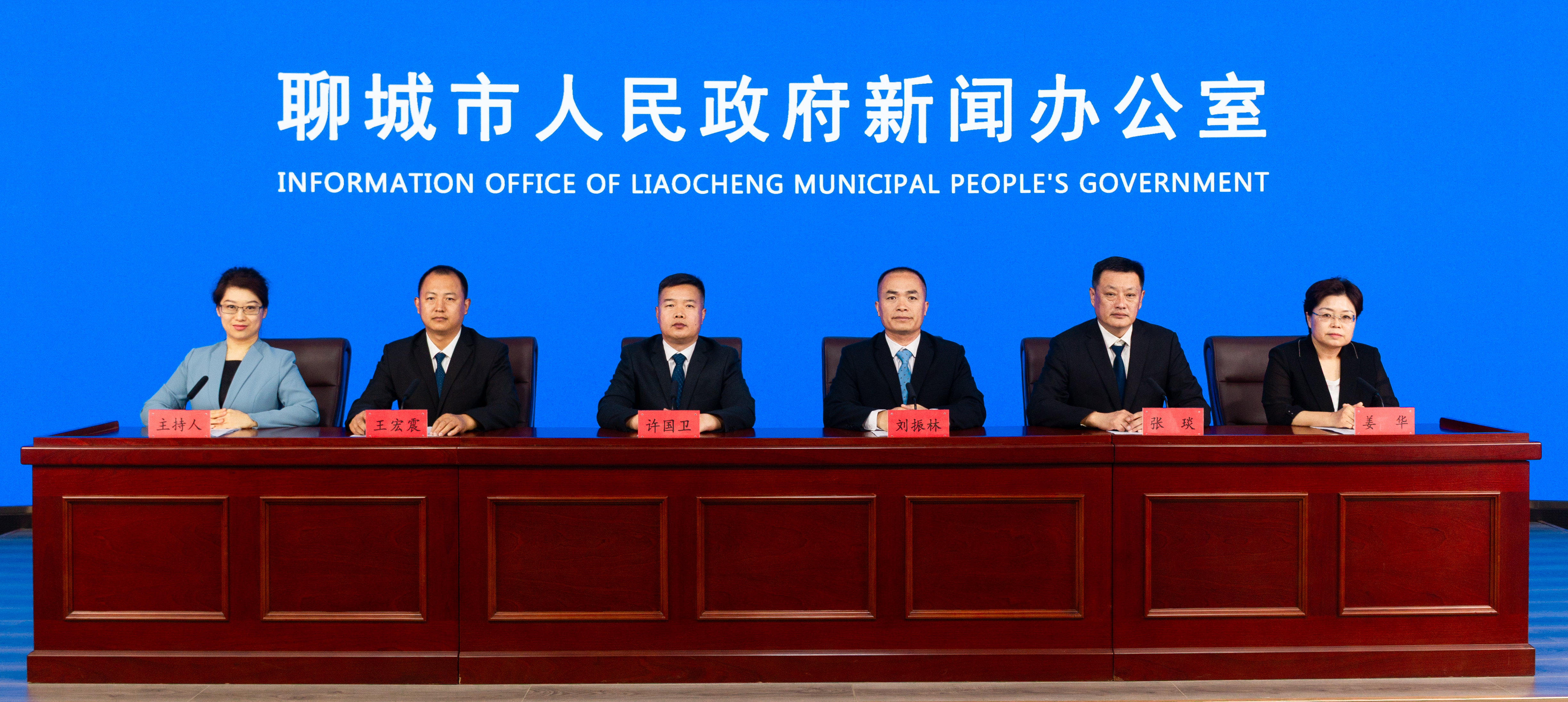 右侧图片